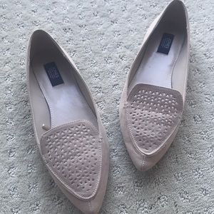 Jones, New York signature flats